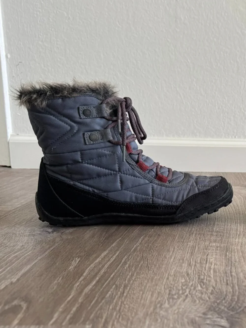 Columbia Minx Shorty III Boot | Winter Snow Mid Boot | Women’s Size 8.5